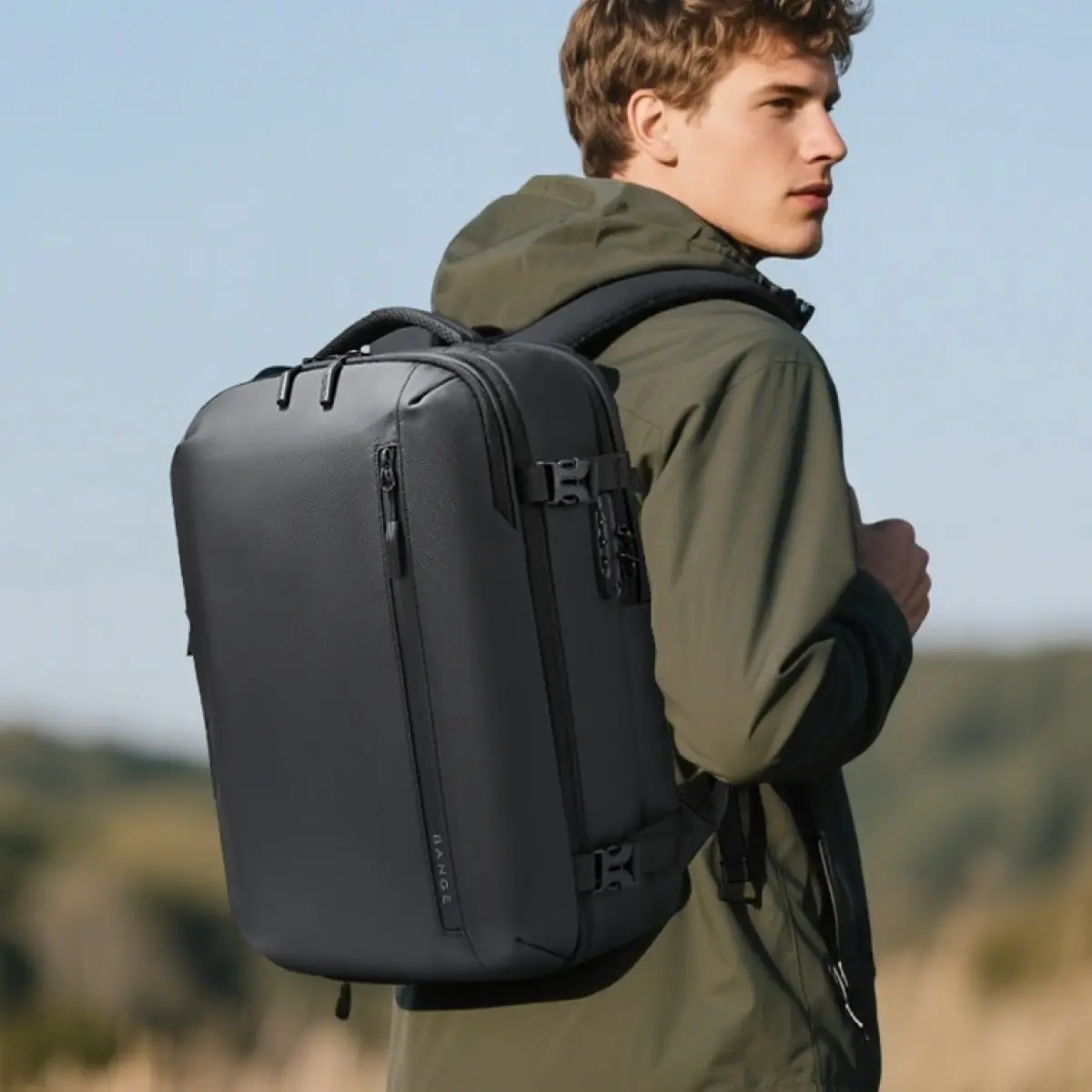 Balo du lịch unisex công suất lớn cao cấp BANGE 7876 Balo du lịch unisex công suất lớn cao cấp BANGE 7876 - Ảnh 4