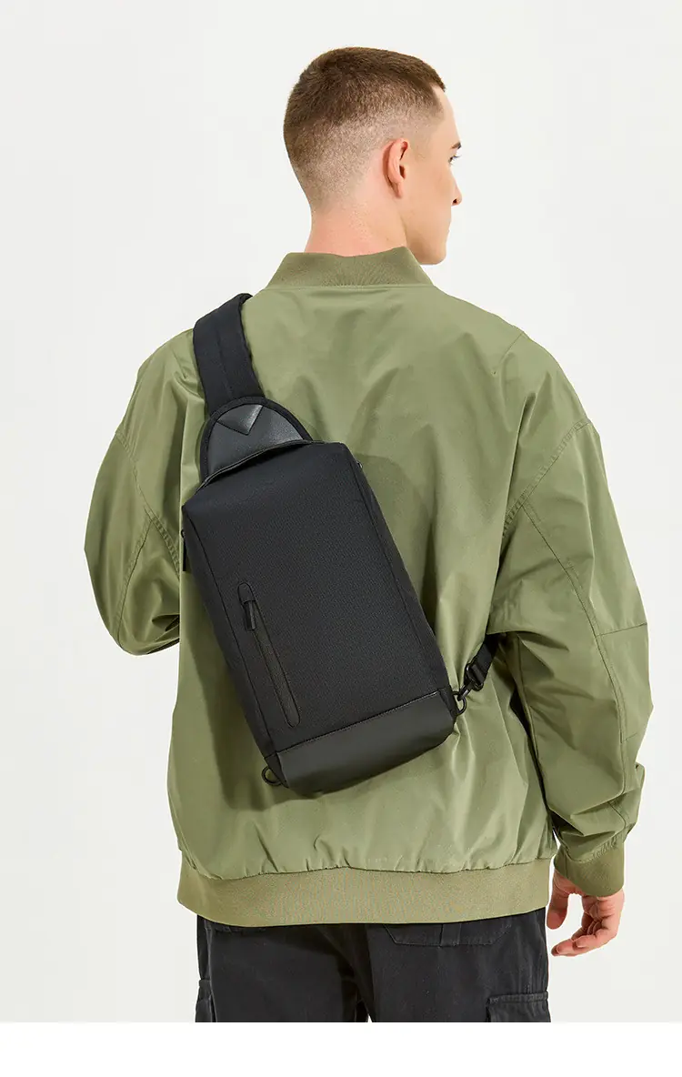 Túi đeo chéo nam thời trang in logo theo yêu cầu tui deo cheo nam thoi trang in logo theo yeu cau 15